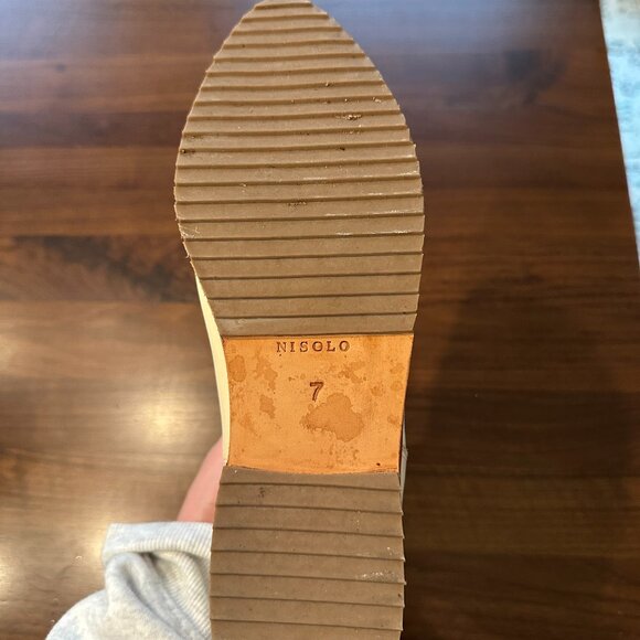 Nisolo Eva Everyday Chelsea Boot - Picture 5 of 5